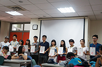 CUHK students receiving certificates (Green Camp)